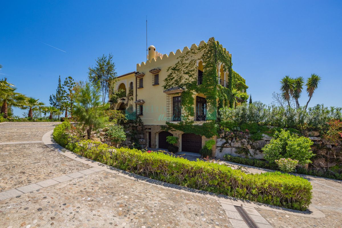 Villa en venta en Benahavis