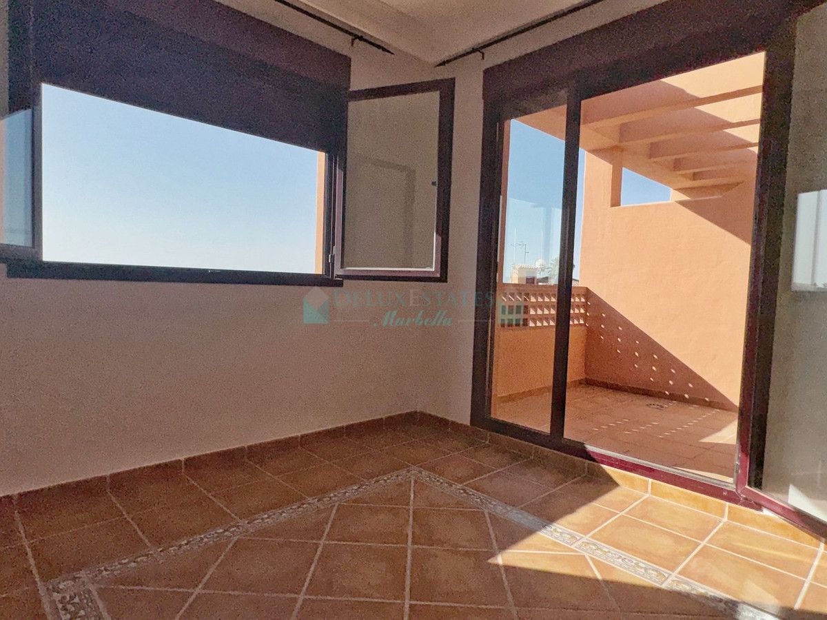 Penthouse for sale in Benahavis