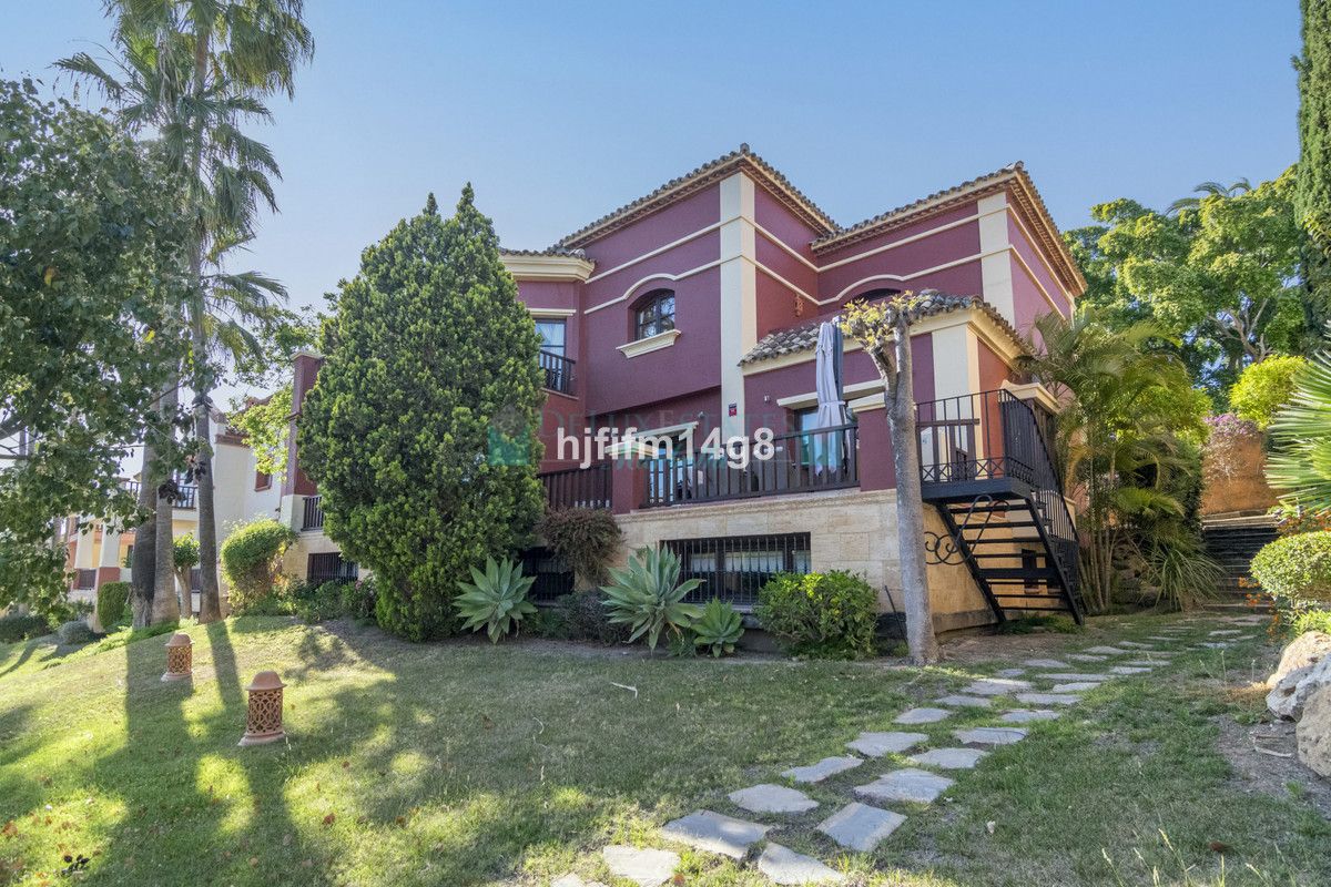 Villa for sale in Marbella Golden Mile