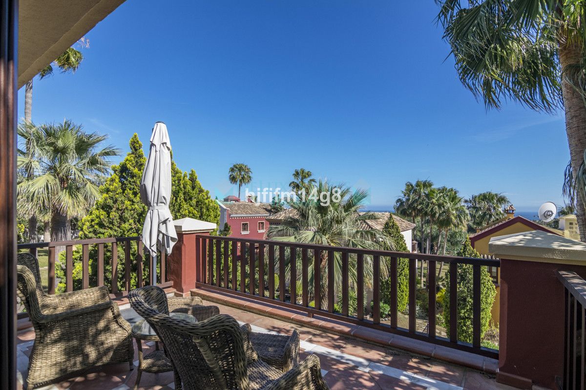 Villa for sale in Marbella Golden Mile