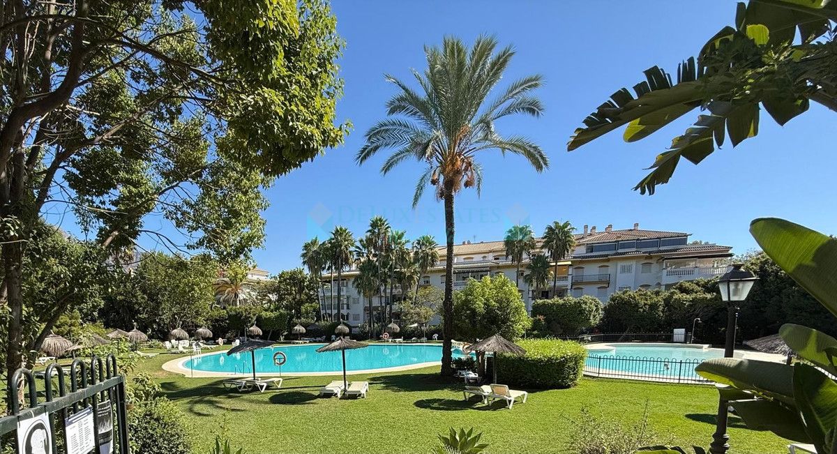 Apartamento en venta en Nueva Andalucia
