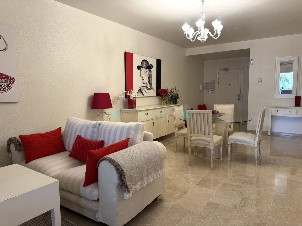 Apartamento Planta Baja en alquiler en Marbella