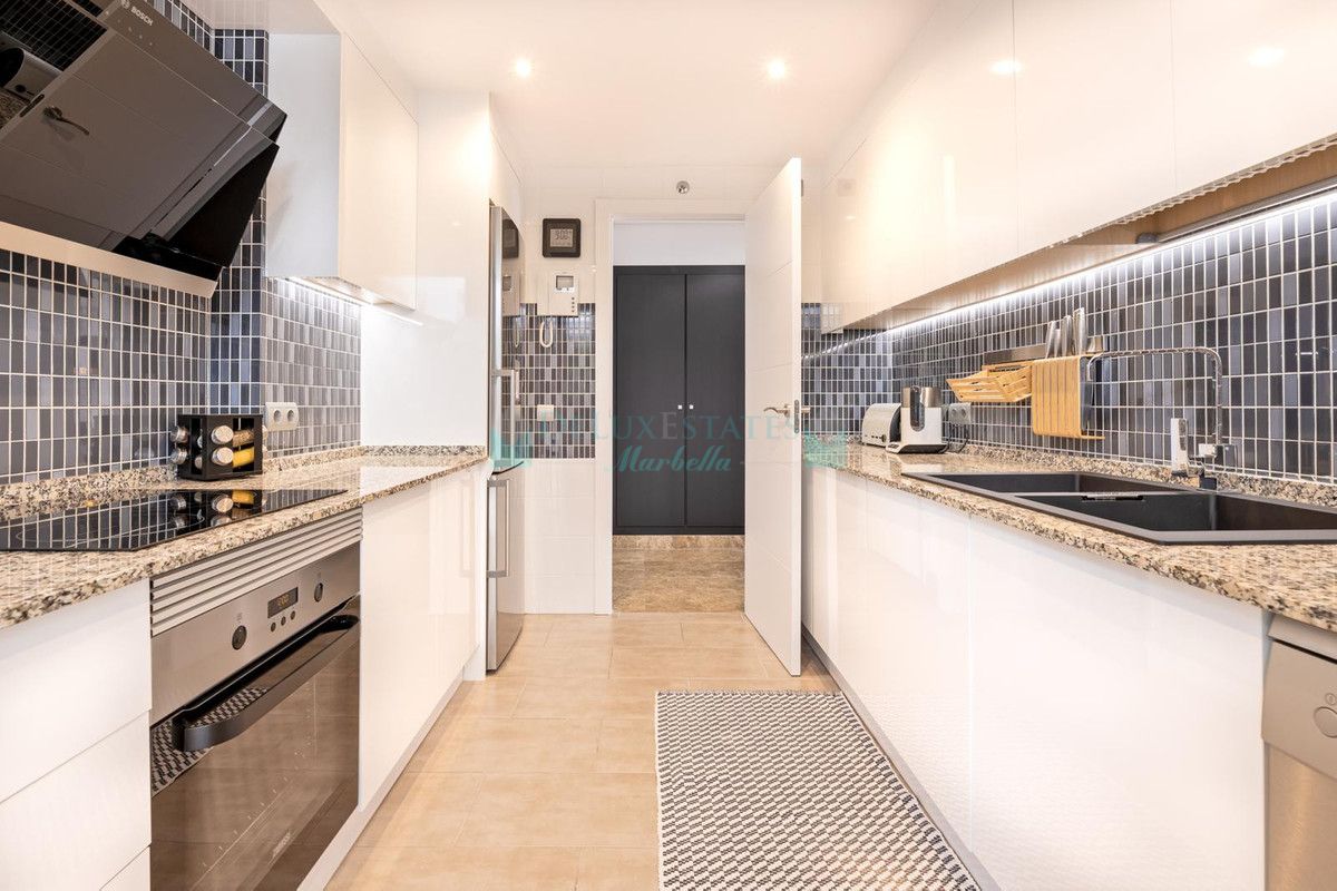 Apartment for rent in Selwo, Estepona