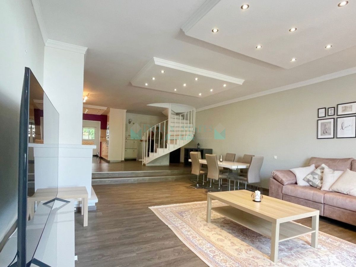 Town House for rent in Marbella