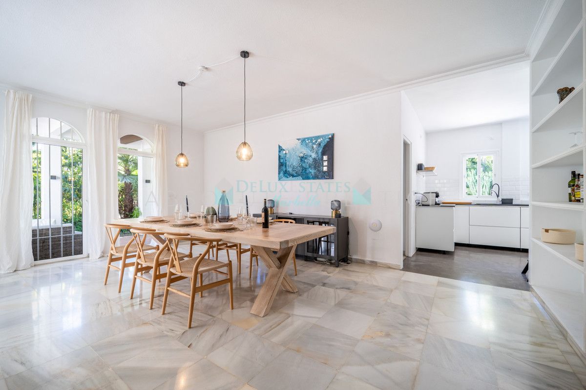 Villa en alquiler en Nueva Andalucia