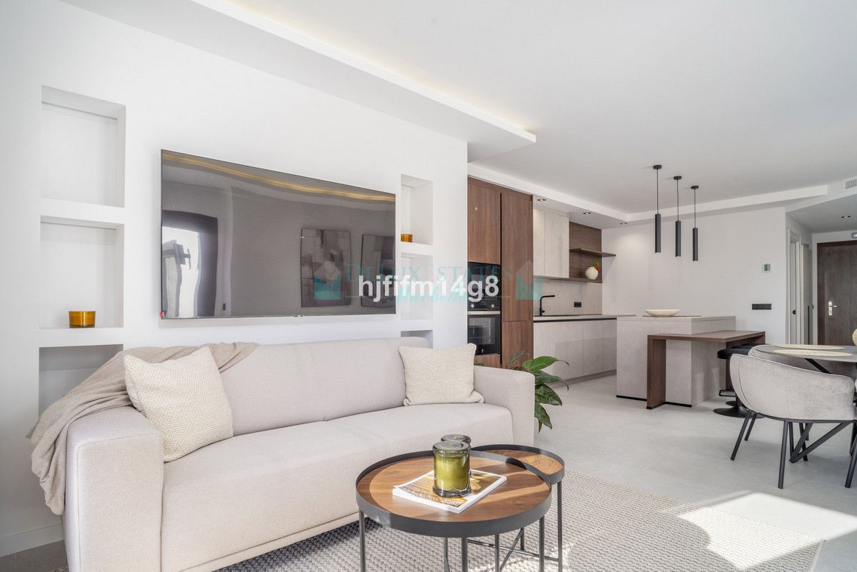 Penthouse for sale in Nueva Andalucia