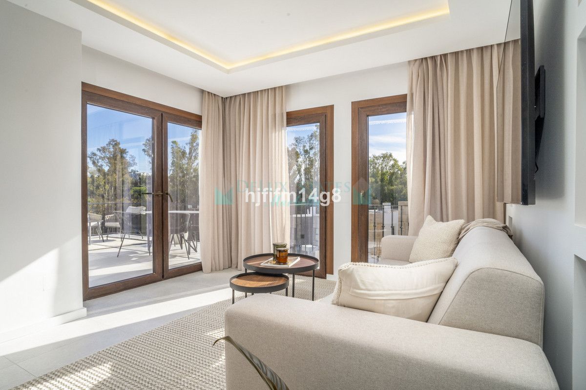 Penthouse for sale in Nueva Andalucia