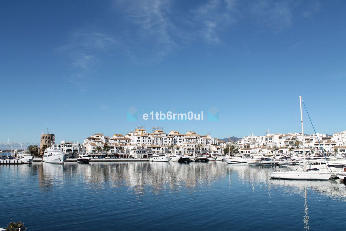 Apartment for sale in Marbella - Puerto Banus