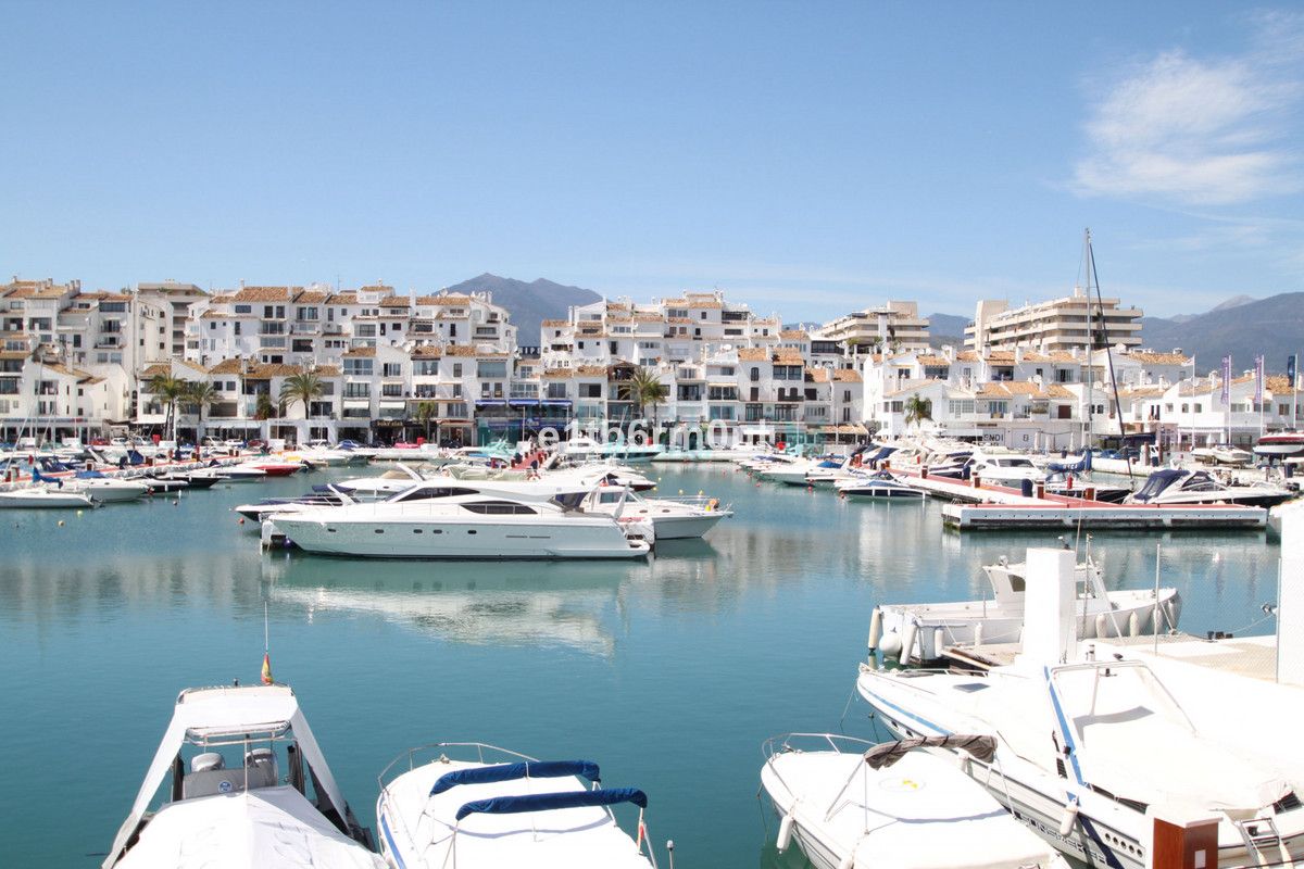 Apartment for sale in Marbella - Puerto Banus