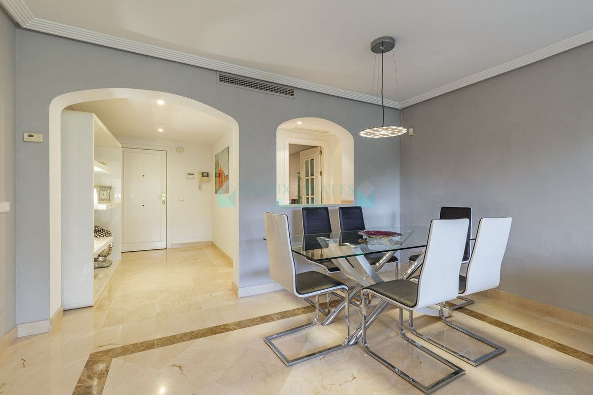 Ground Floor Apartment for sale in Los Arqueros, Benahavis