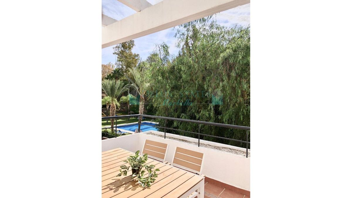 Penthouse for sale in Nueva Andalucia