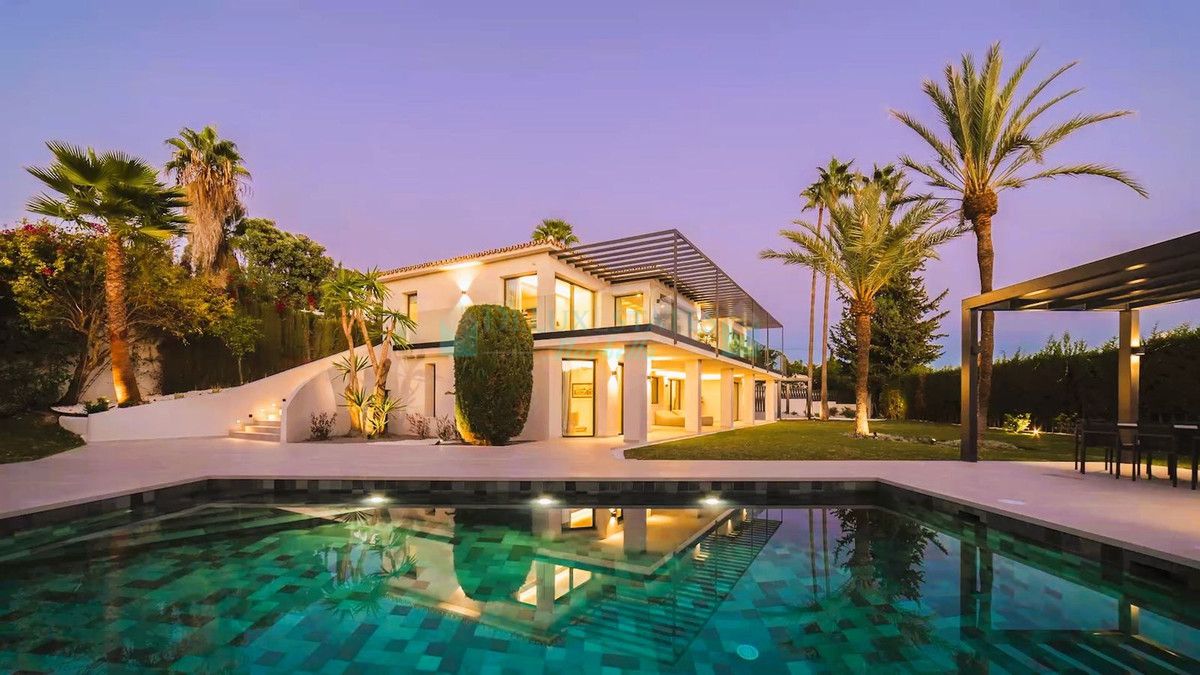 Villa for sale in Marbella Golden Mile