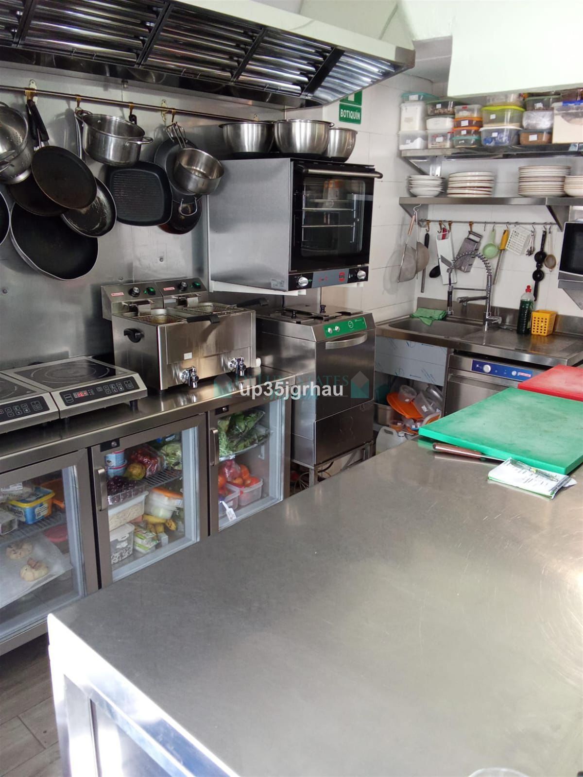 Restaurant for sale in Estepona