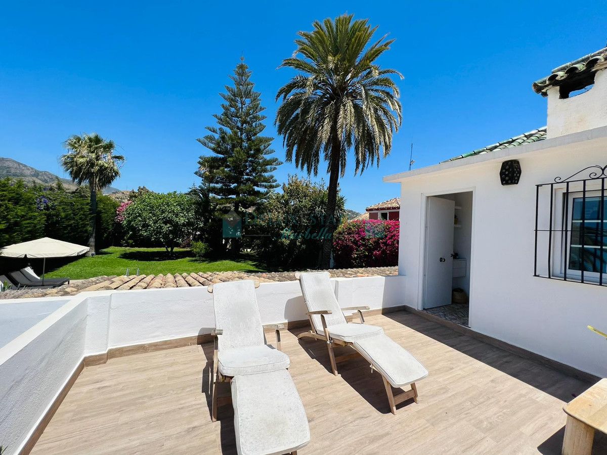 Villa for rent in Las Chapas, Marbella East