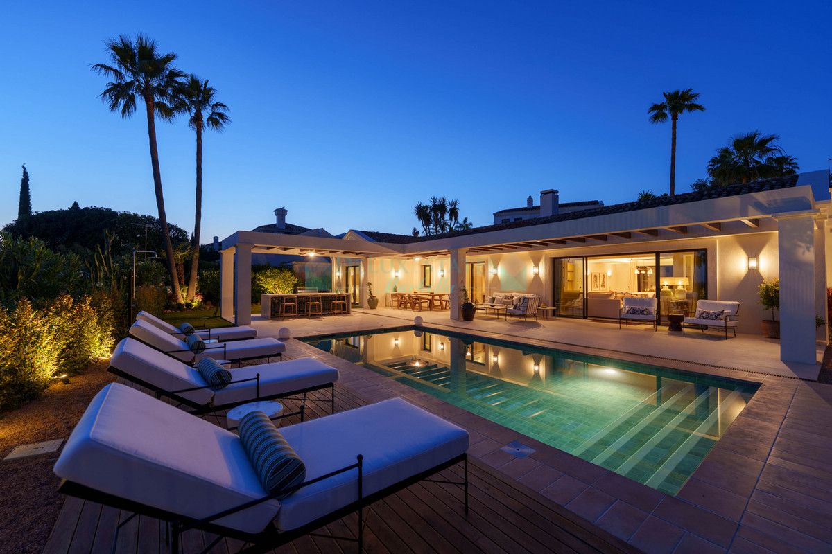 Villa en venta en Nueva Andalucia