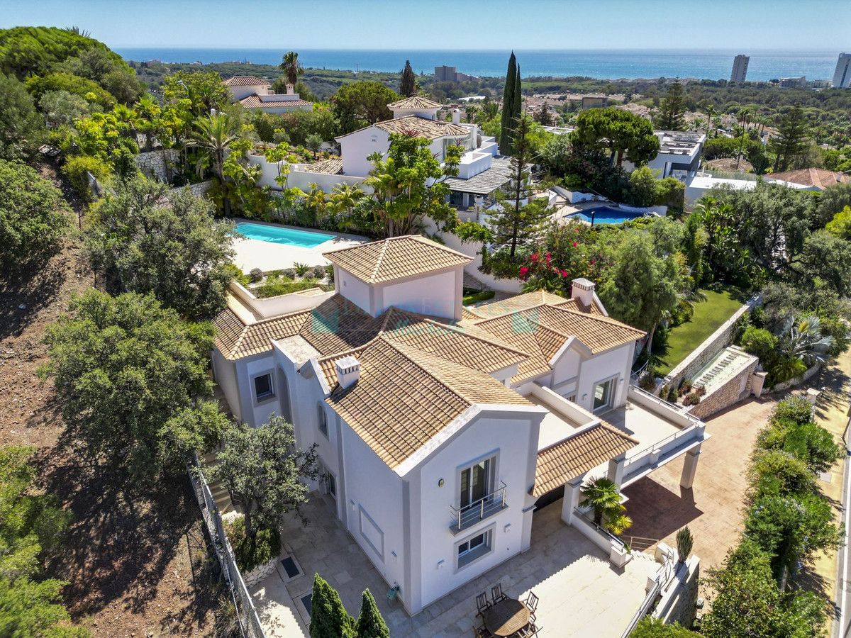 Villa for sale in Elviria, Marbella East