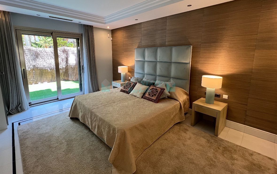Apartment for rent in Marbella - Puerto Banus