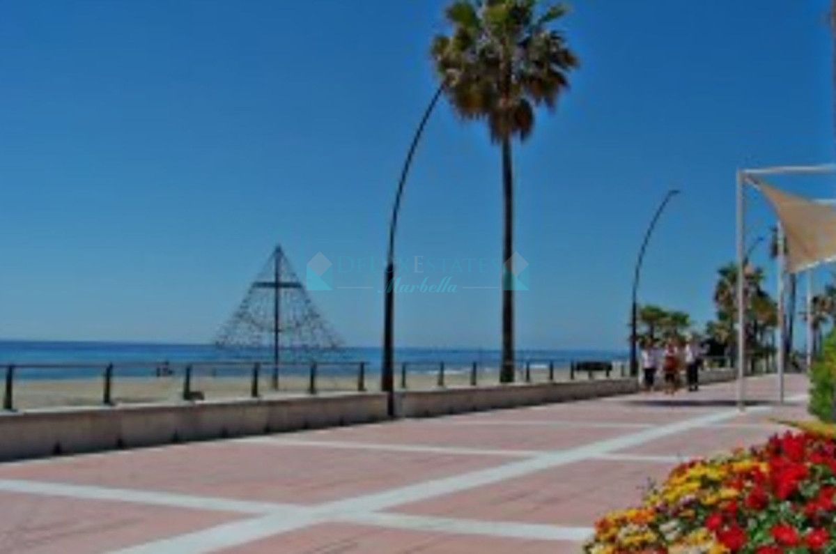 Hotel for sale in Estepona