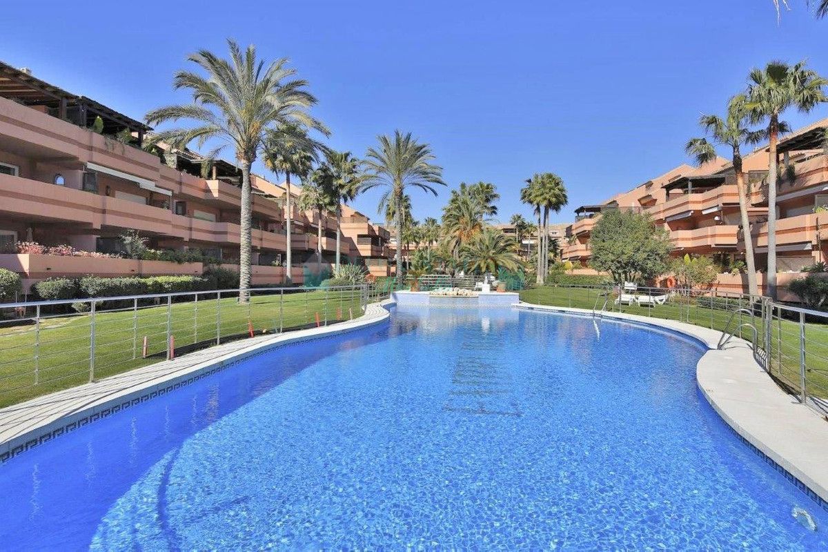 Apartamento Planta Baja en venta en Marbella - Puerto Banus