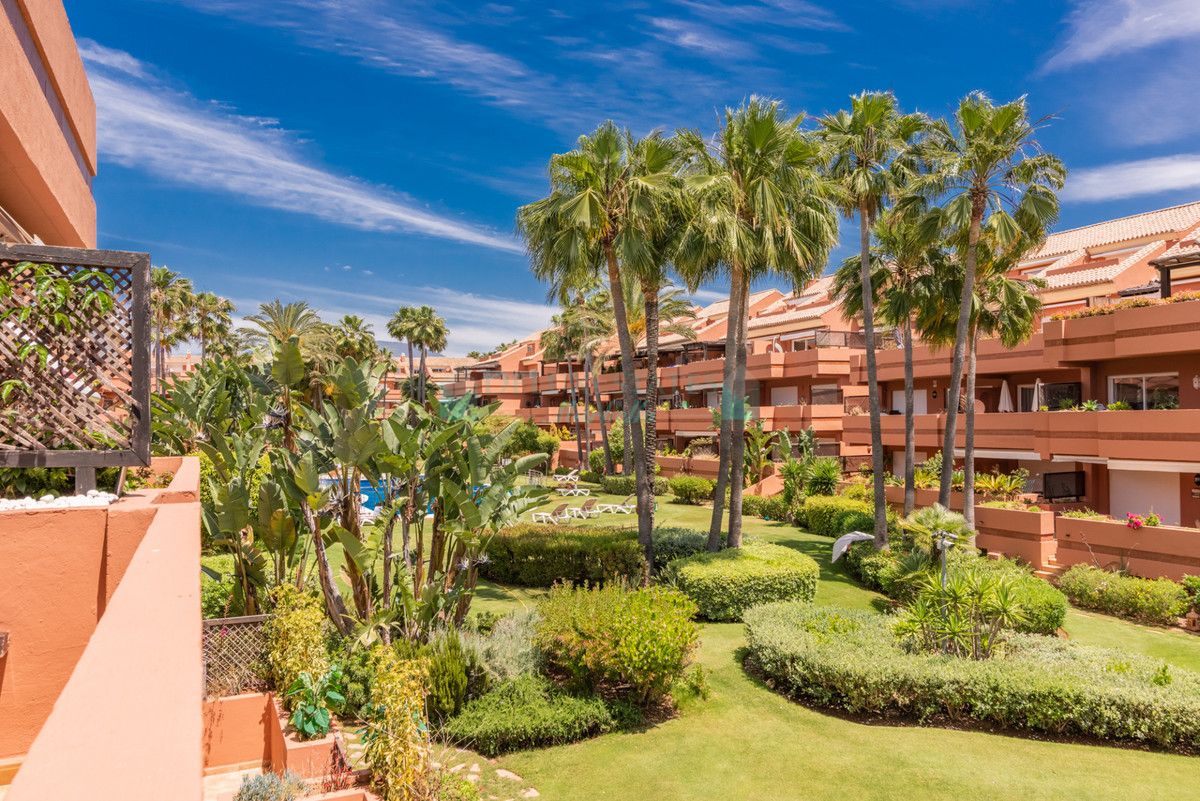 Apartamento Planta Baja en venta en Marbella - Puerto Banus