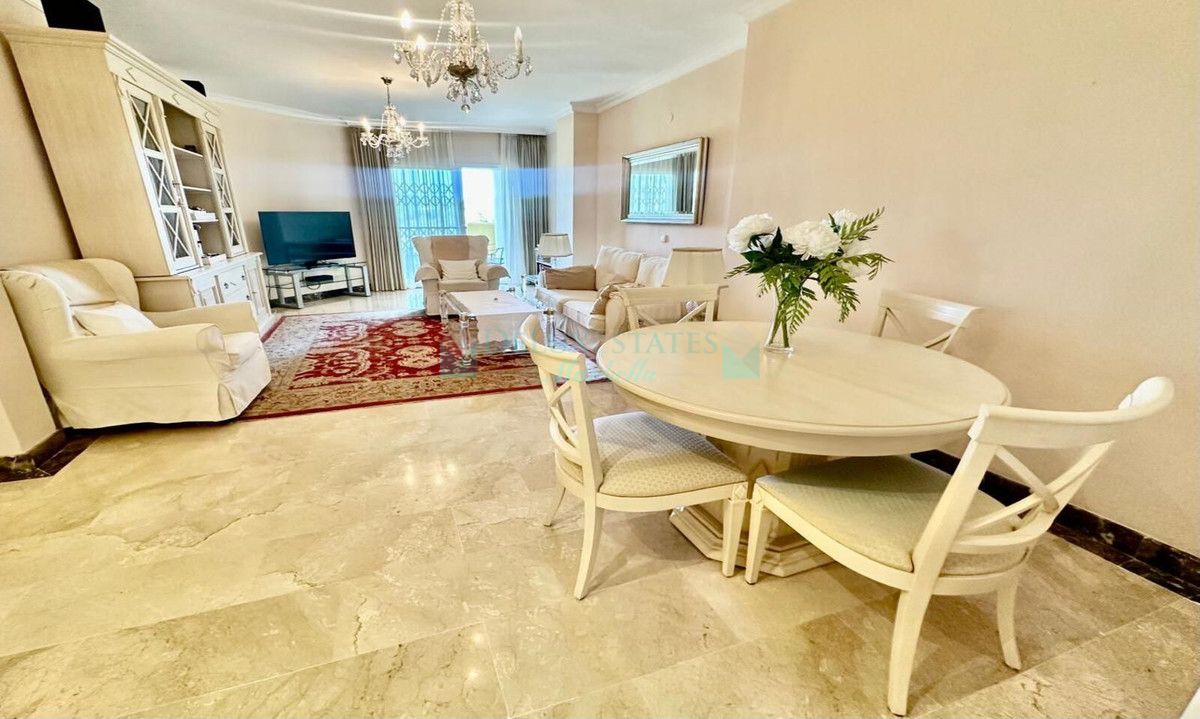 Apartment for rent in Estepona