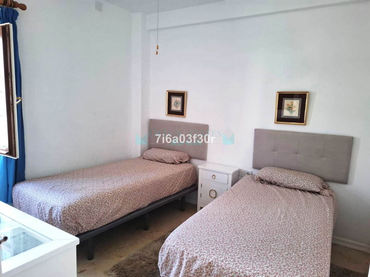 Penthouse for rent in Marbella Golden Mile