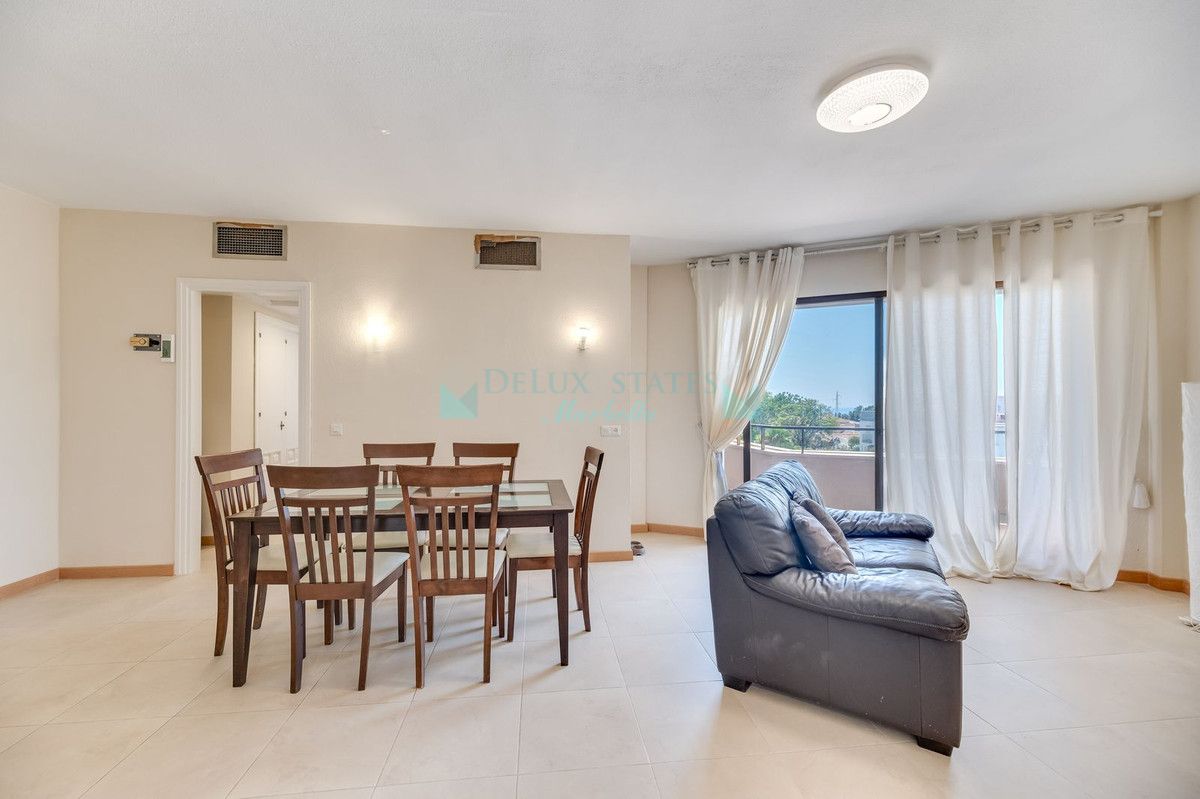 Apartamento en venta en Estepona