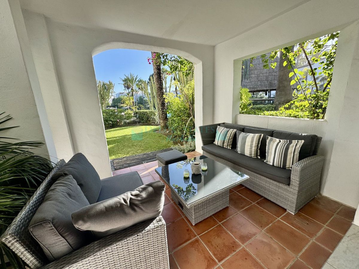 Town House for rent in New Golden Mile, Estepona