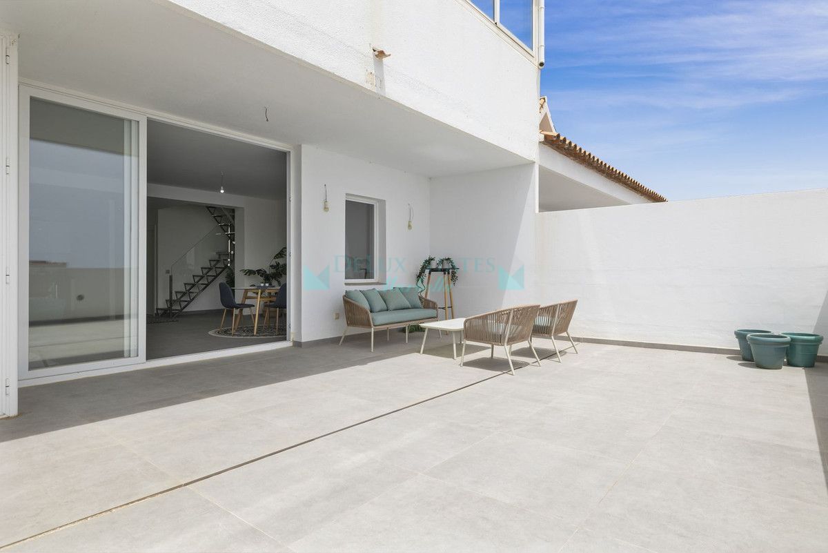 Penthouse for sale in Estepona