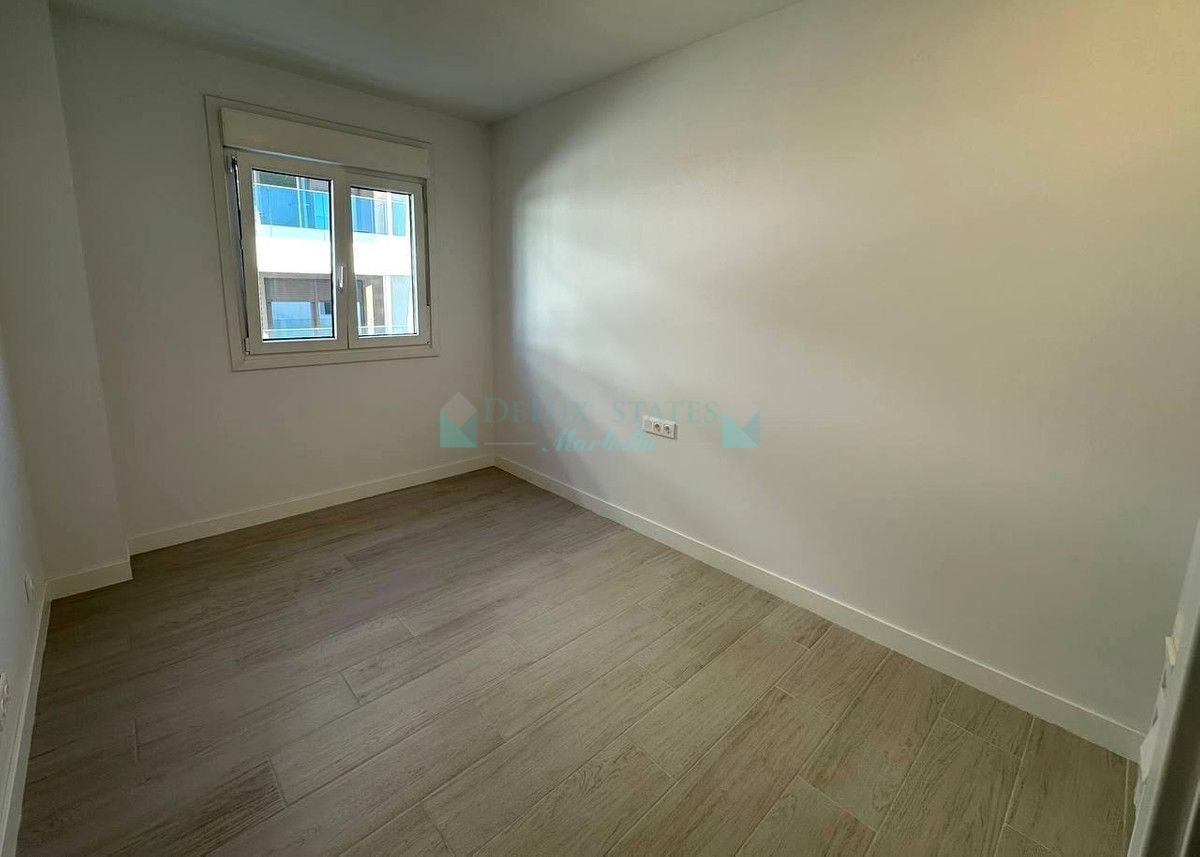 Penthouse for rent in Estepona