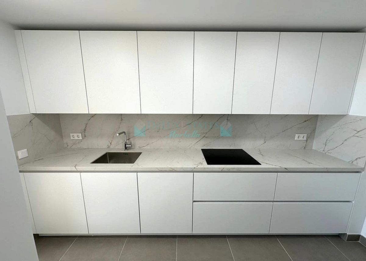 Penthouse for rent in Estepona