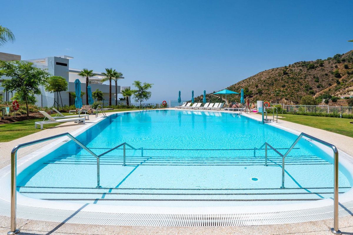 Ground Floor Apartment for rent in Ojen