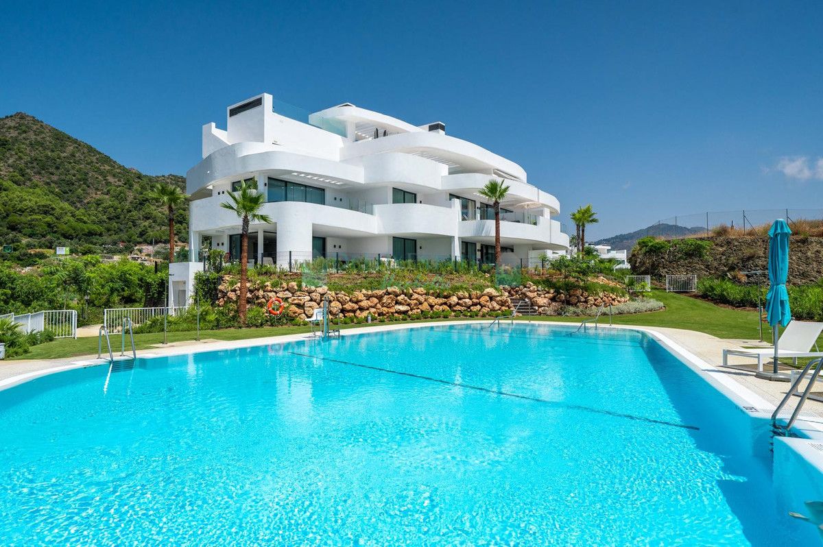 Ground Floor Apartment for rent in Ojen