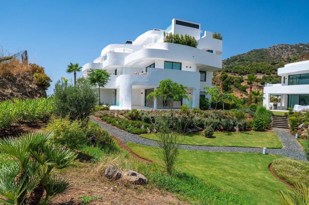 Ground Floor Apartment for rent in Ojen