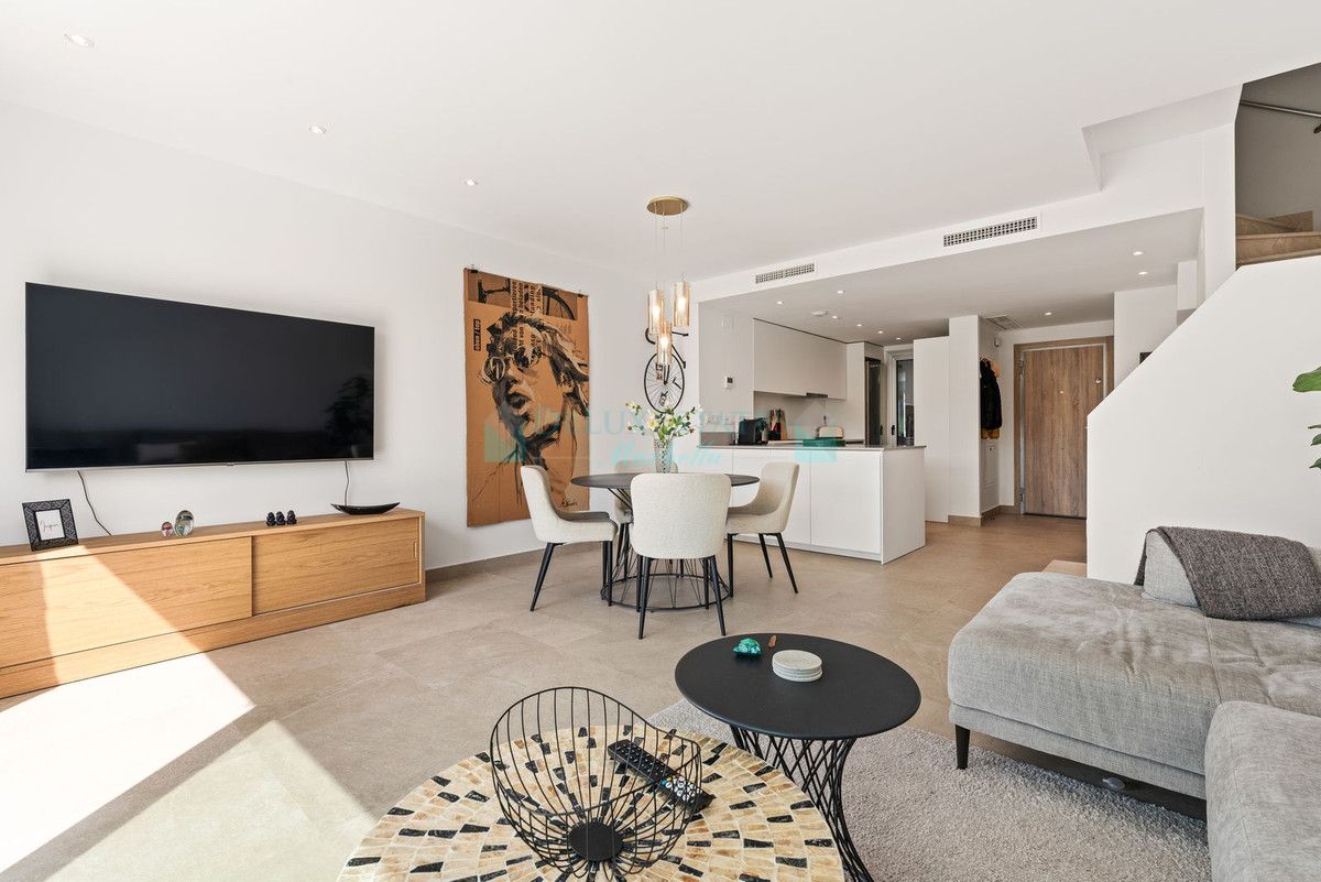 Town House for sale in Estepona