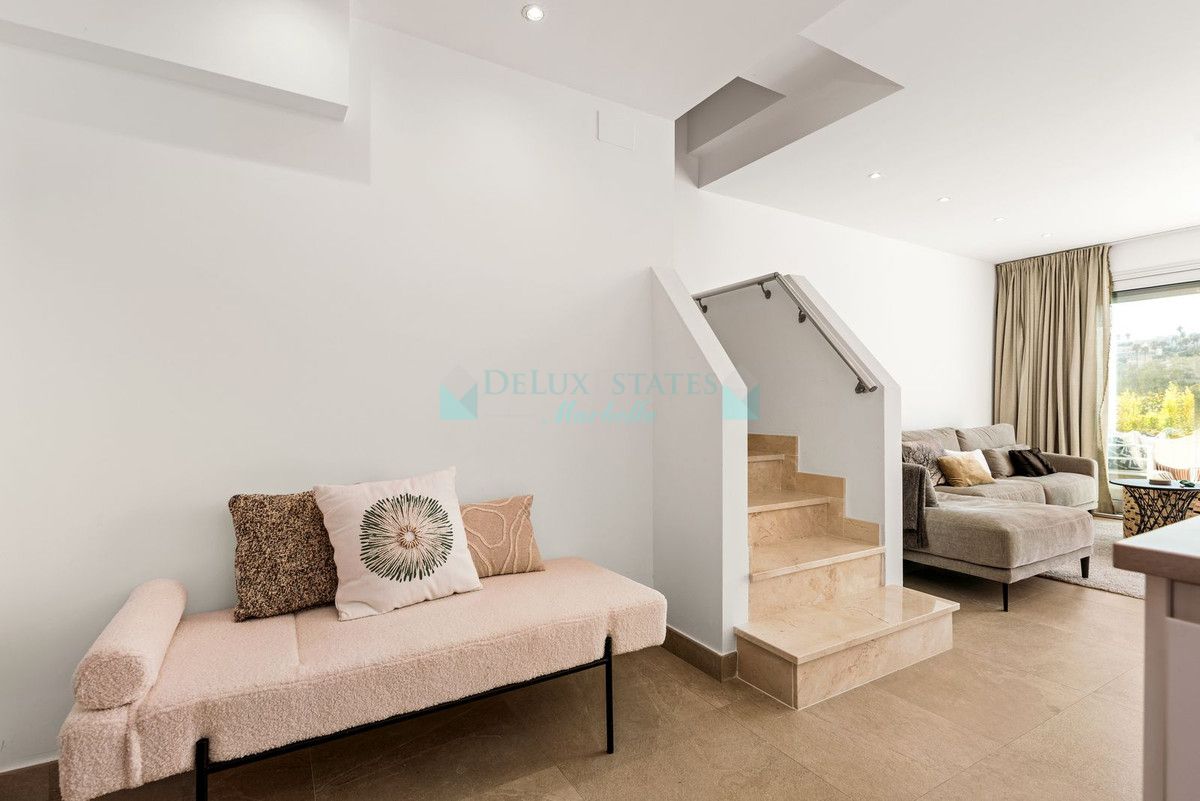 Town House for sale in Estepona