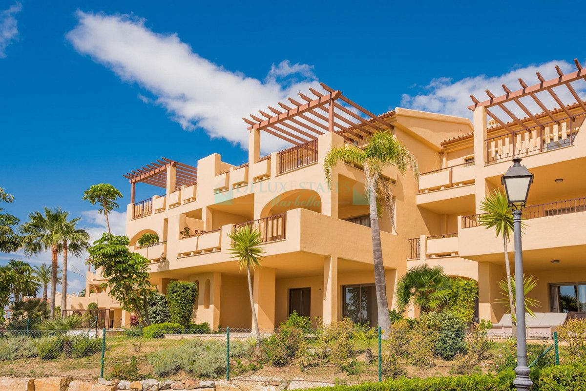 Apartamento Planta Baja en alquiler en Benahavis