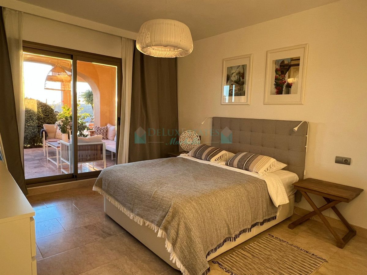 Apartamento Planta Baja en alquiler en Benahavis