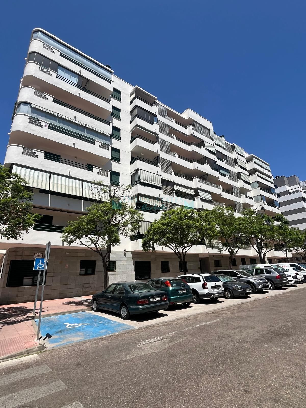 Apartment for sale in Estepona