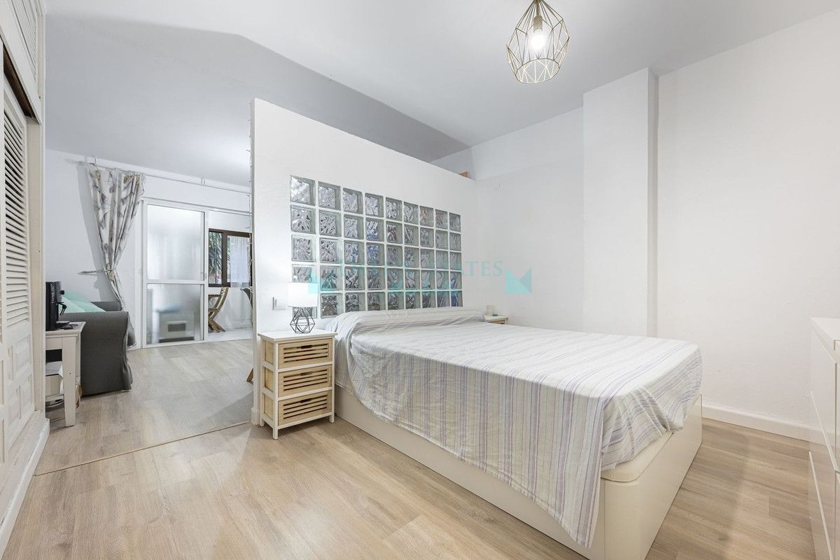 Studio for sale in New Golden Mile, Estepona