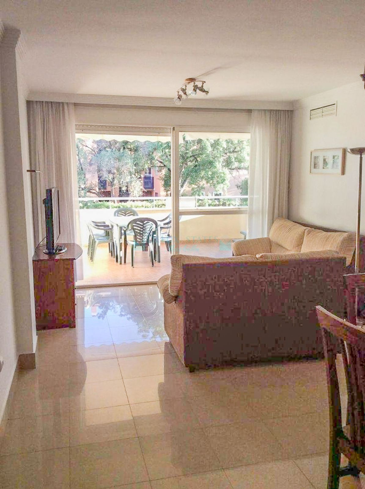 Apartamento en venta en Elviria, Marbella Este