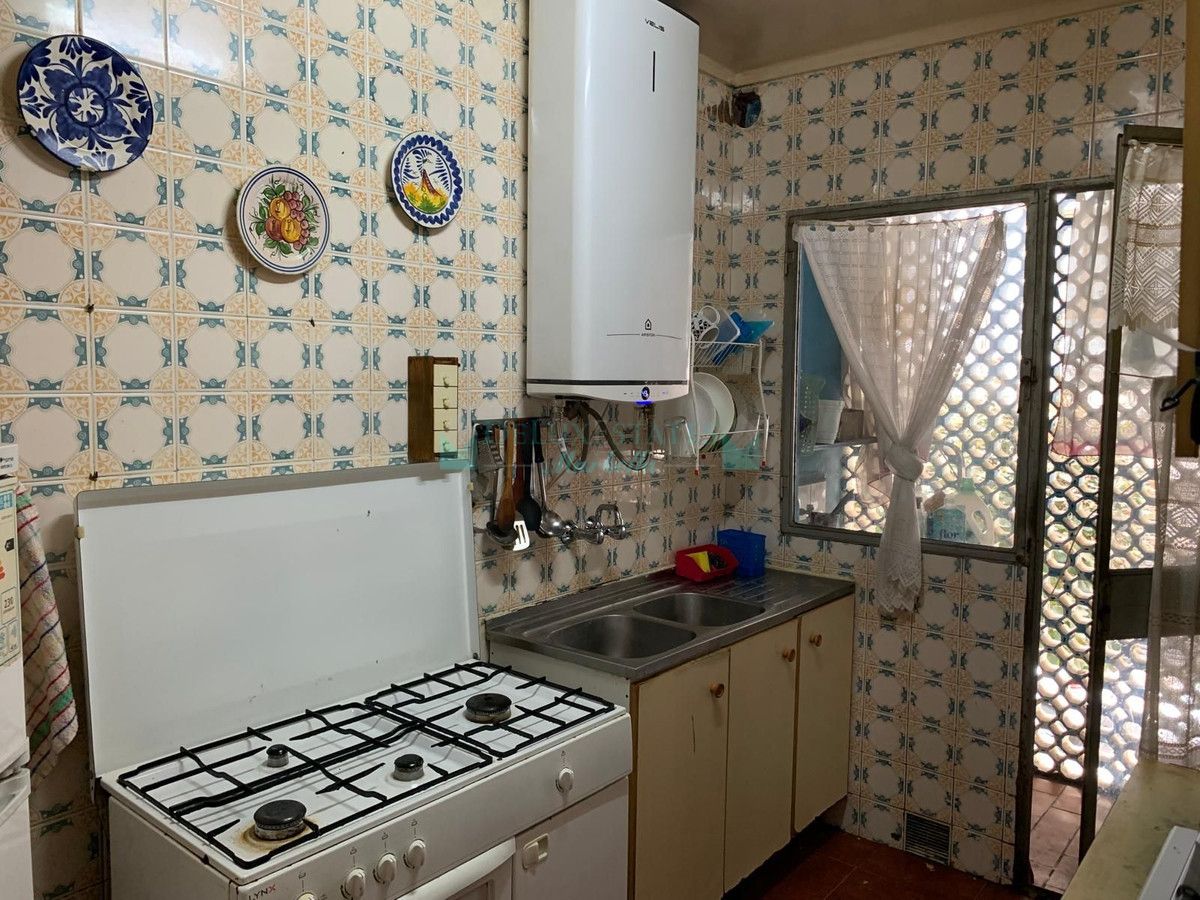 Ground Floor Apartment for sale in Estepona