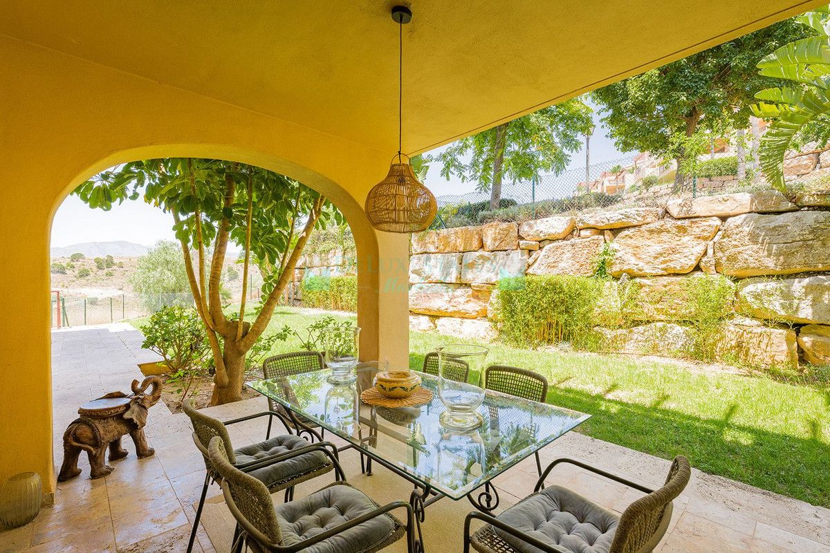 Ground Floor Apartment for sale in El Paraiso, Estepona