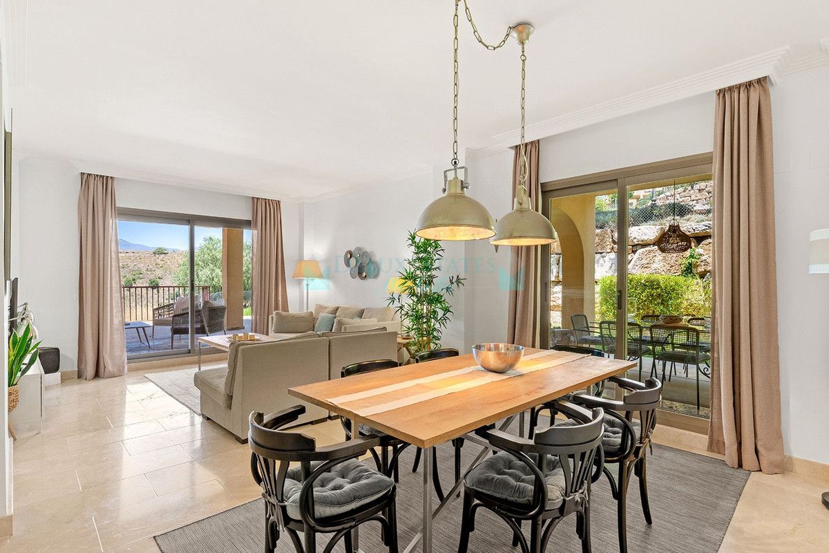 Ground Floor Apartment for sale in El Paraiso, Estepona