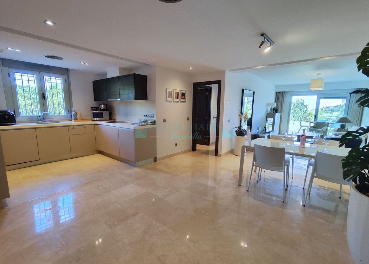 Apartamento Planta Baja en venta en La Mairena, Marbella Este