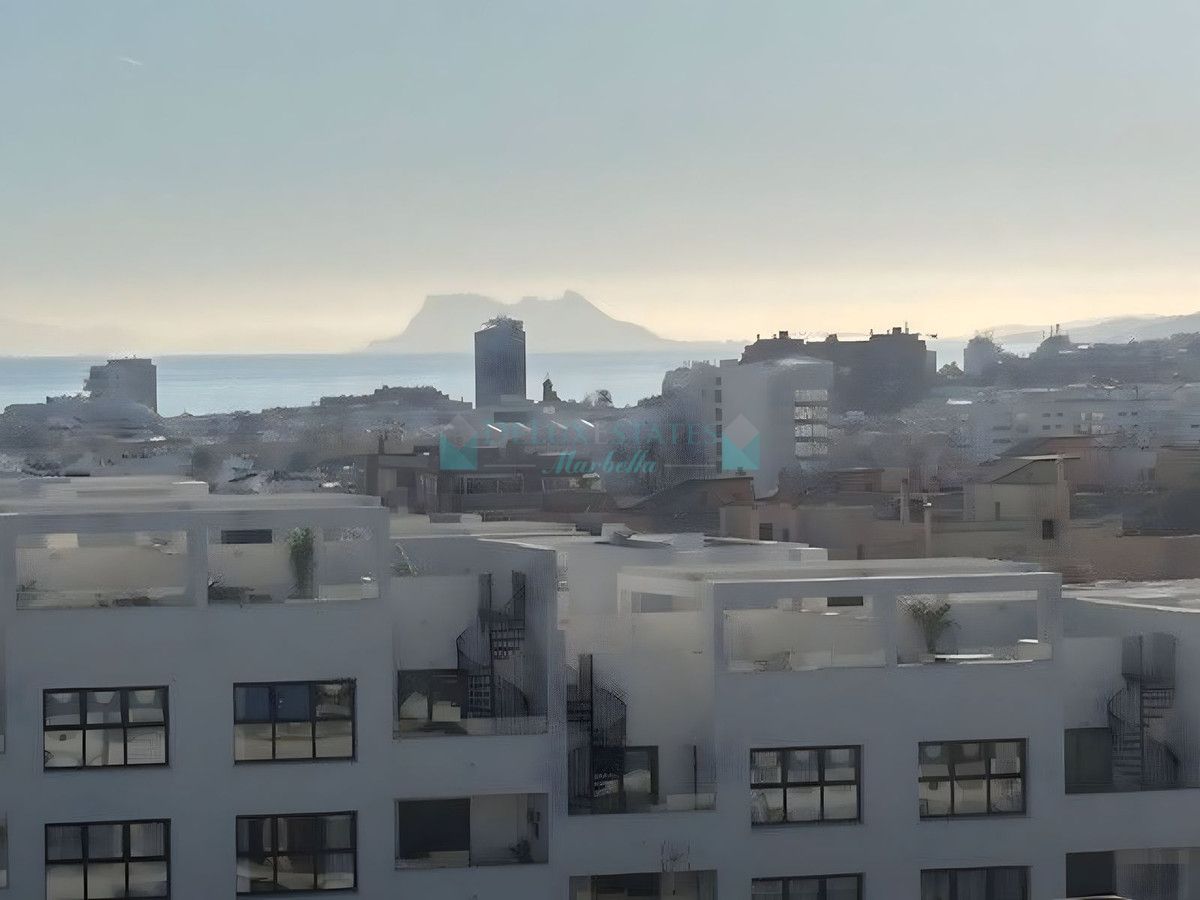 Apartamento en venta en Estepona