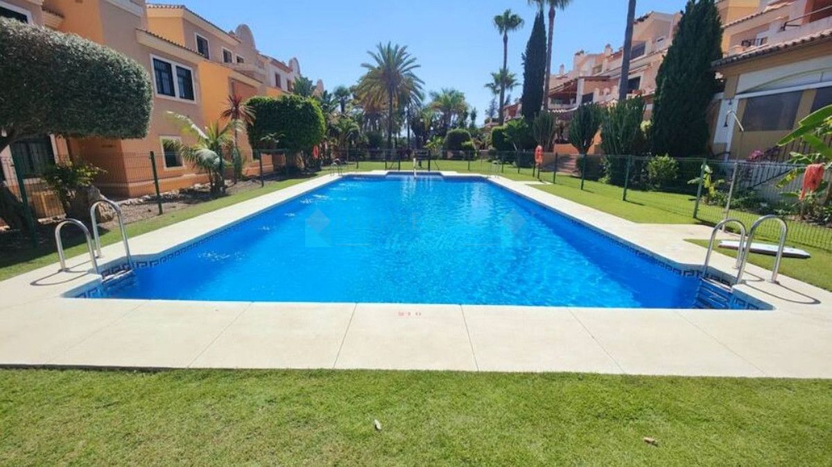 Apartamento Planta Baja en venta en San Pedro de Alcantara