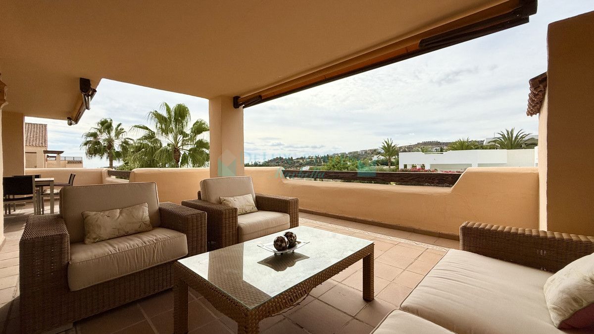 Apartment for sale in Benahavis