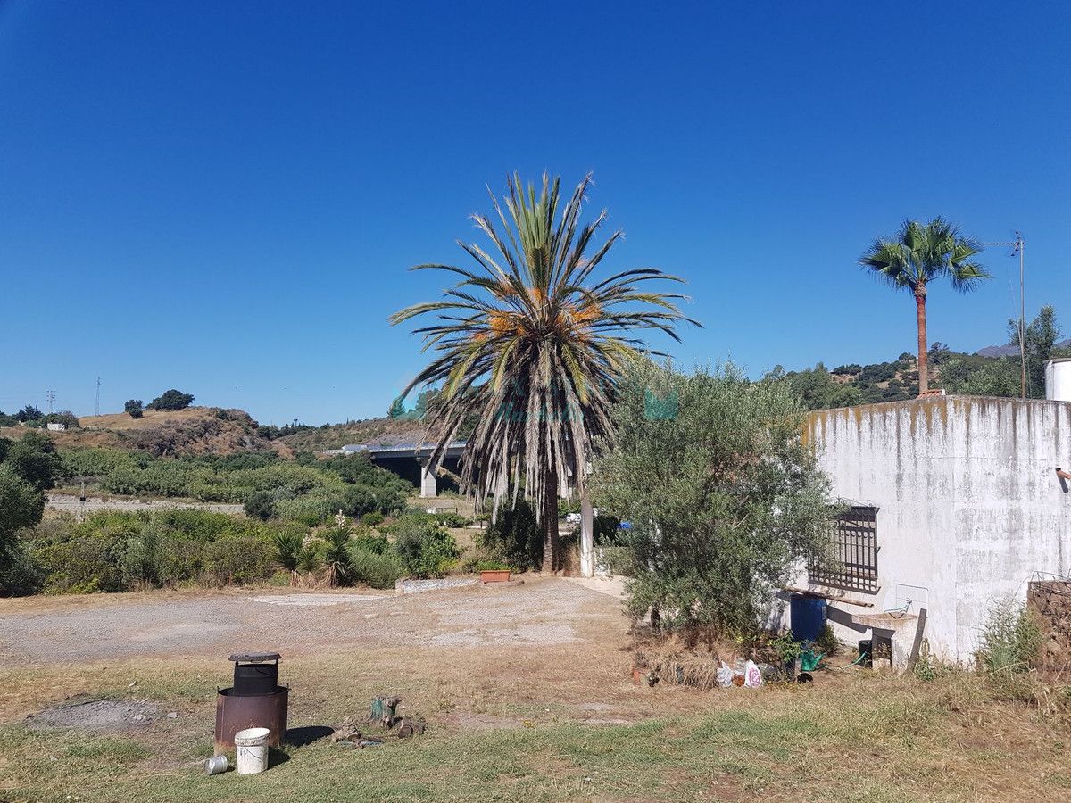 Finca en venta en Estepona