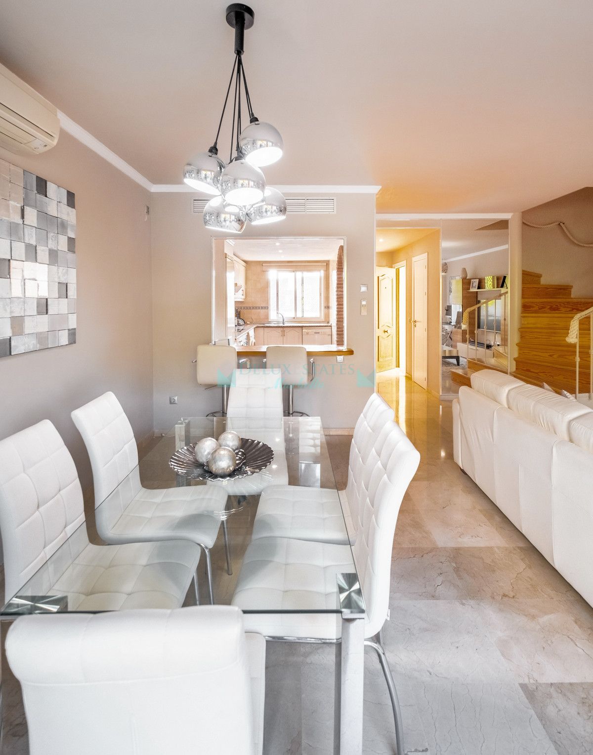 Penthouse for sale in Nueva Andalucia